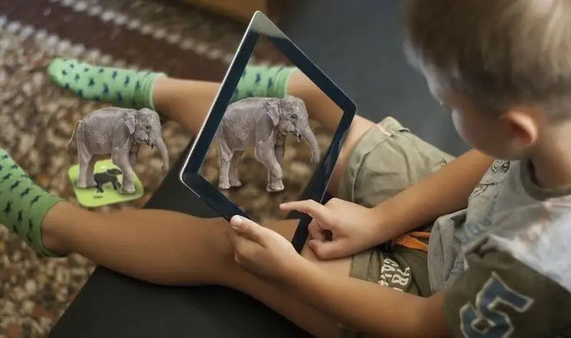 100-Piece Augmented Reality Cards | Virtual 3D Interactive Learning Set - Android & iOS Compatible AQUARIUS - Little and Giant Explorers Aquarius