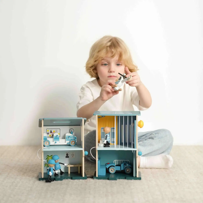 12-Piece Wooden Police Station Playset | Vehicles, Helicopter, Officers and Accessories CLASSIC WORLD - Little and Giant Explorers Classic World