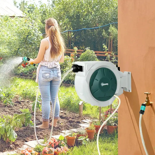 20m Retractable Garden Hose Reel – Wall Mounted or Portable | 7 Spray Patterns OUTSUNNY - Little and Giant Explorers Outsunny