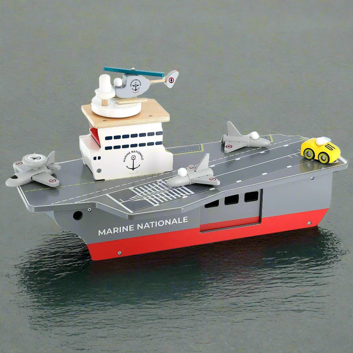 Aircraft Carrier - Little and Giant Explorers Vilac
