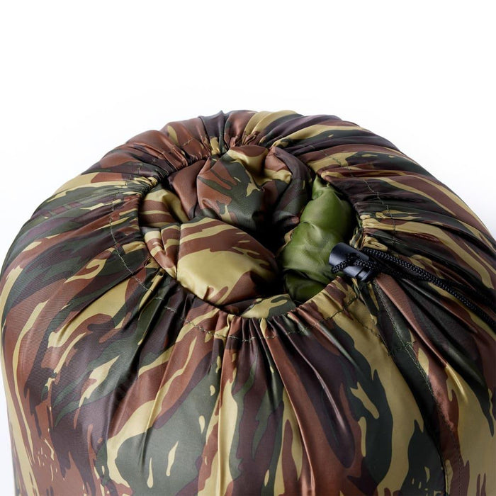 Double Sleeping Bag with Pillows for Adults Camping 3-4 Seasons in Camouflage - Little and Giant Explorers vidaXL