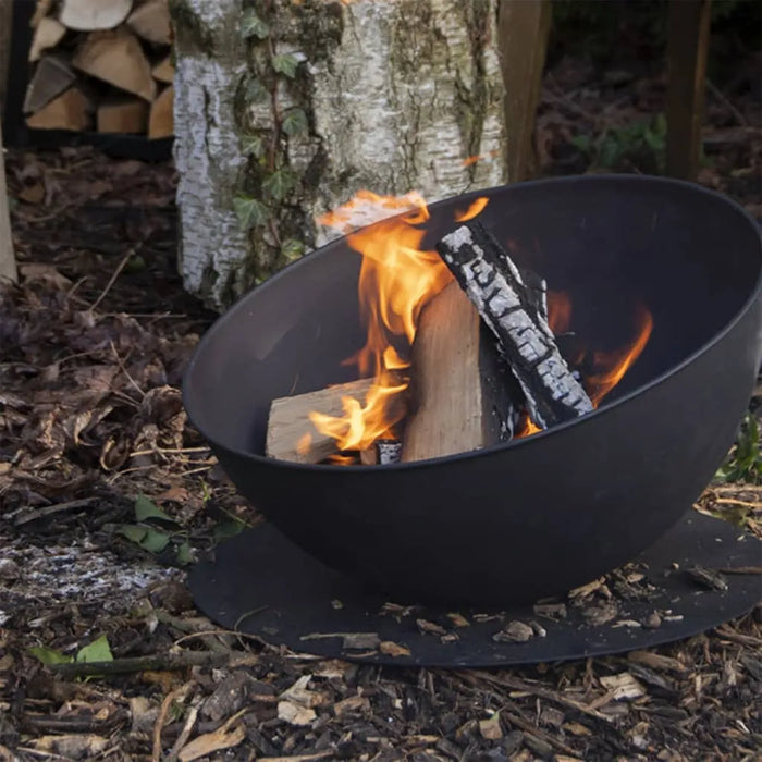 Fire Bowl Sloping On Disc in Black - Little and Giant Explorers Esschert Design