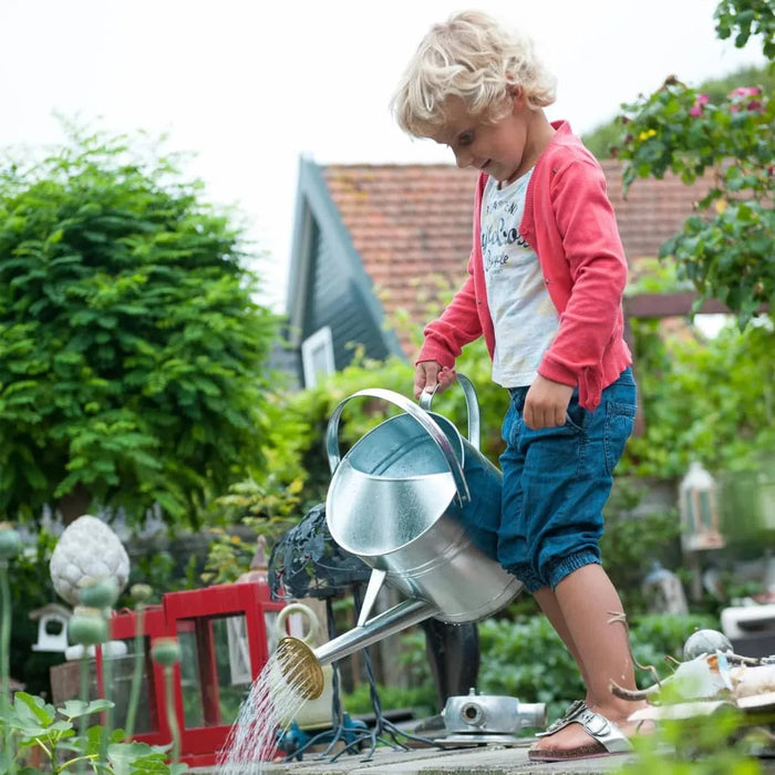 Galvanised Steel Watering Can 9 L - Little and Giant Explorers Nature