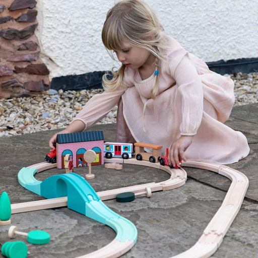 Grand Express Train Circuit - Little and Giant Explorers Vilac