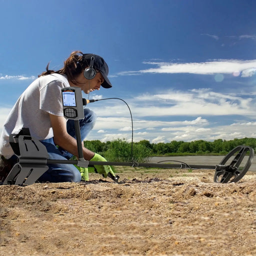 Metal Detector with Higher Accuracy IP68 and LCD Display - Little and Giant Explorers Outsunny