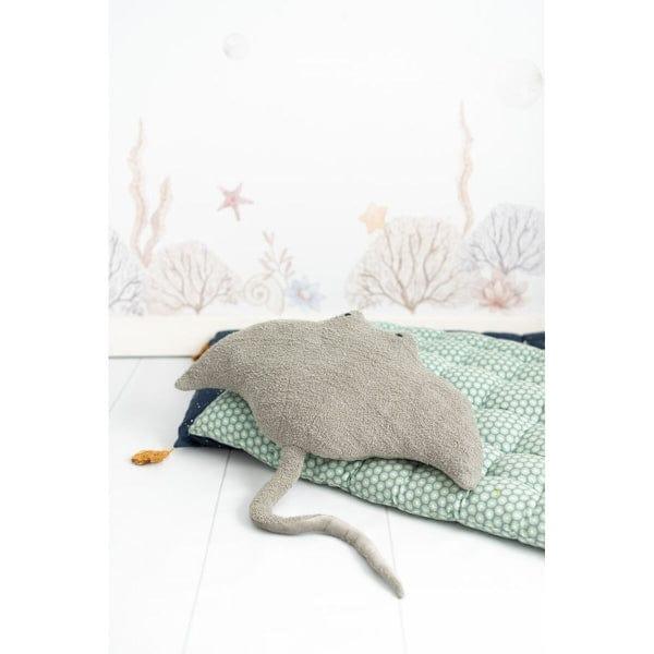 Océano Grey Manta Ray Blanket - Little and Giant Explorers Crochetts