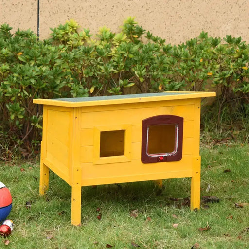 Outdoor Wooden Cat House – Yellow | Weatherproof Shelter with Asphalt Roof PAWHUT - Little and Giant Explorers PawHut
