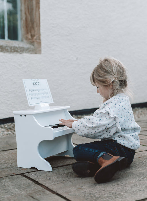 Vintage Style Piano - Little and Giant Explorers Vilac