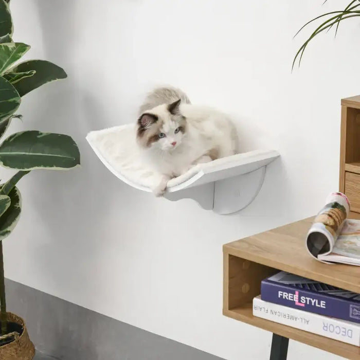 Wall-Mounted Cat Shelf – White | Curved Cat Bed with Berber Fleece Top PAWHUT - Little and Giant Explorers PawHut