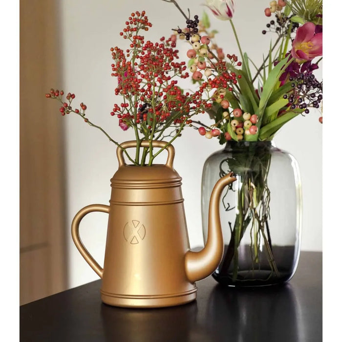 Watering Can 'Xala Lungo' in Gold 12 L - Little and Giant Explorers Capi